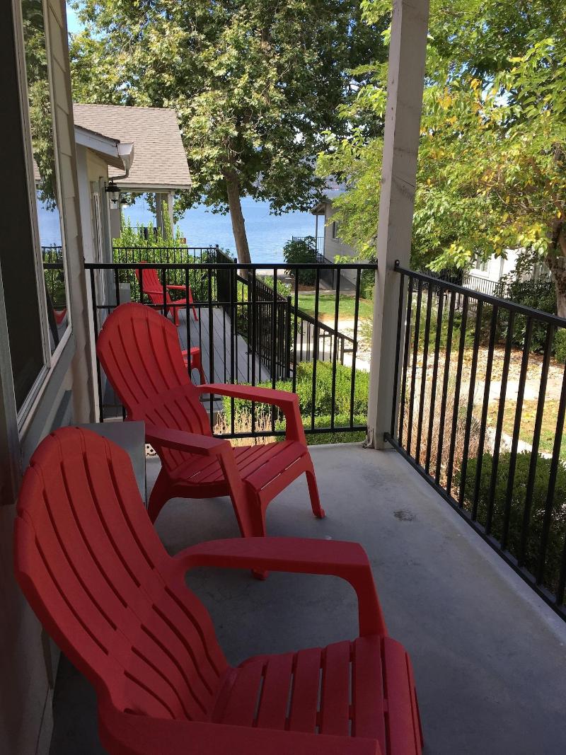 Clear Lake Cottages & Marina image