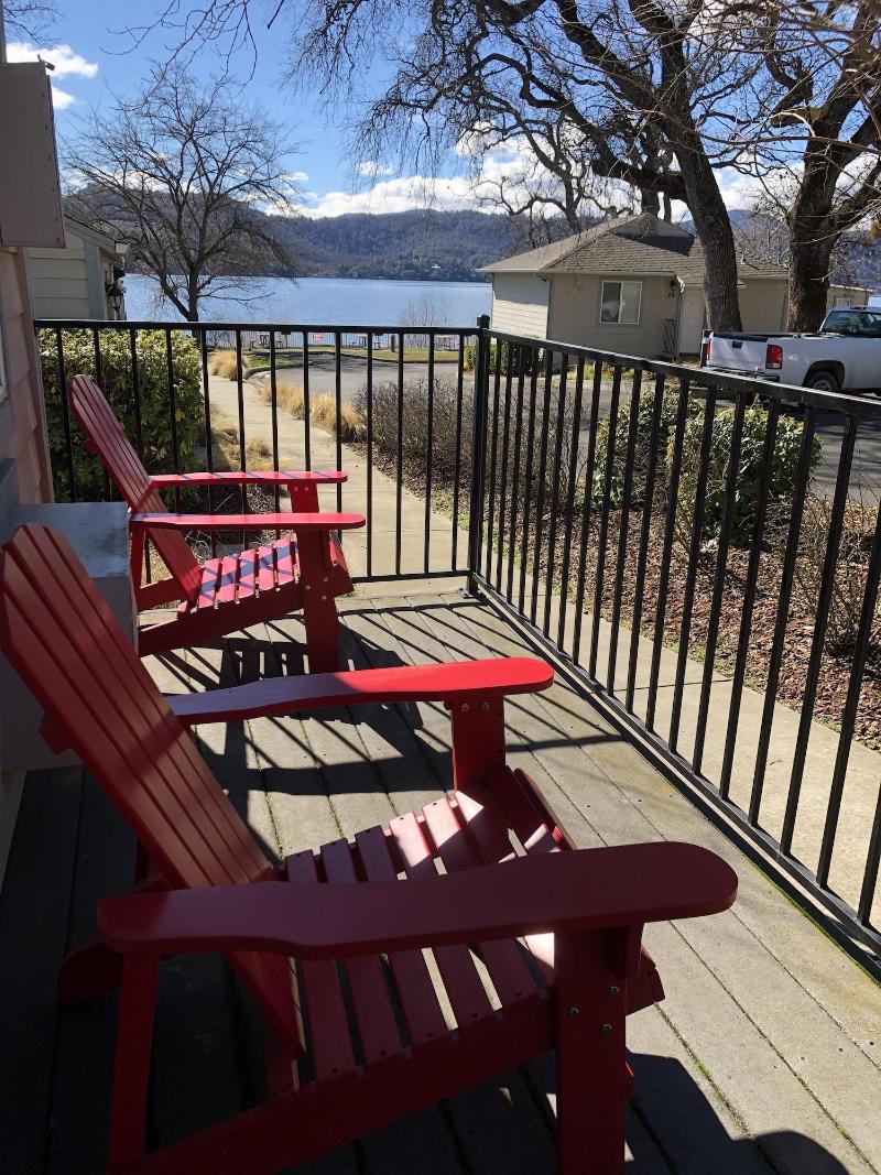 Clear Lake Cottages & Marina image