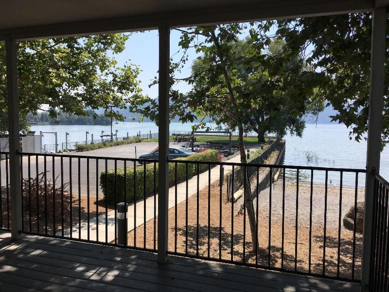 Clear Lake Cottages & Marina image