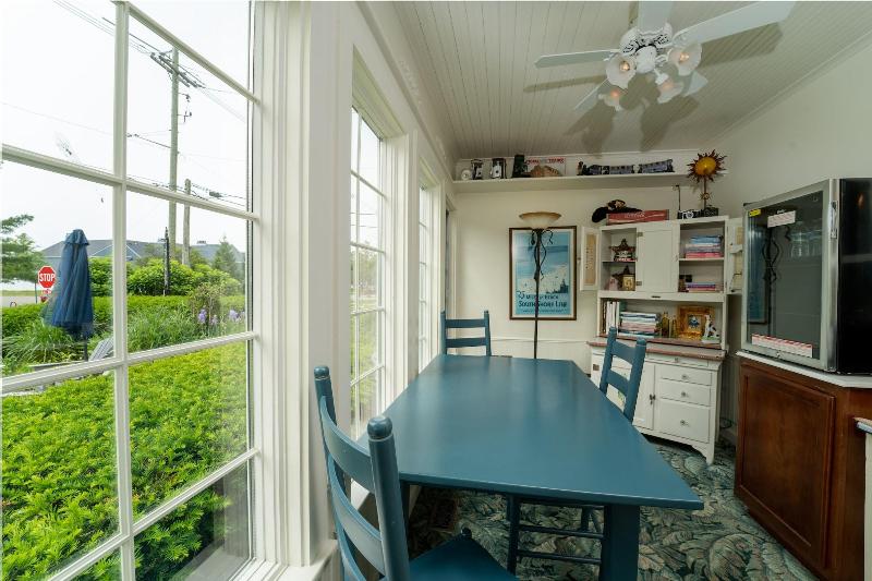 Yelton Manor Bed & Breakfast image
