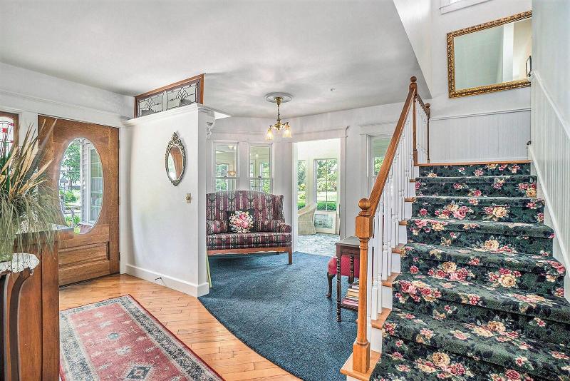 Yelton Manor Bed & Breakfast image
