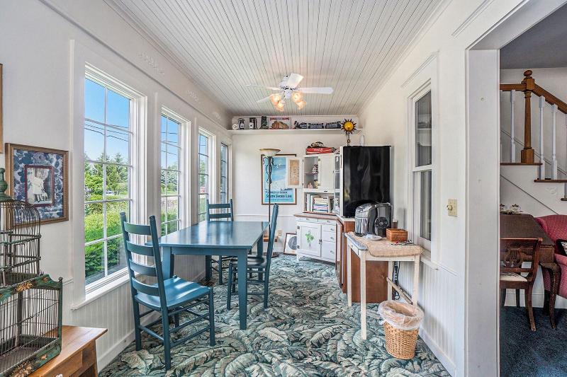 Yelton Manor Bed & Breakfast image