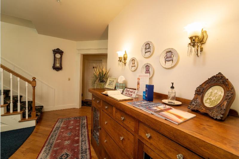 Yelton Manor Bed & Breakfast image