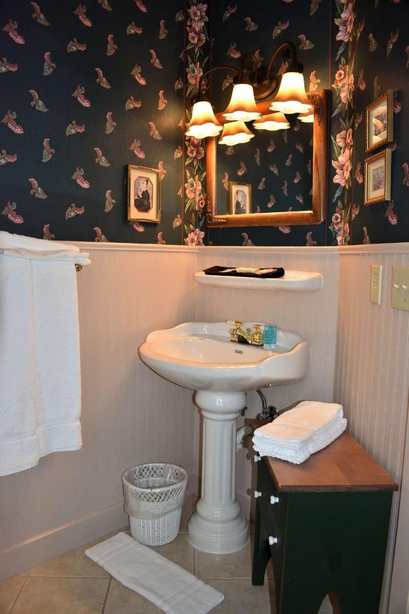 Yelton Manor Bed & Breakfast image