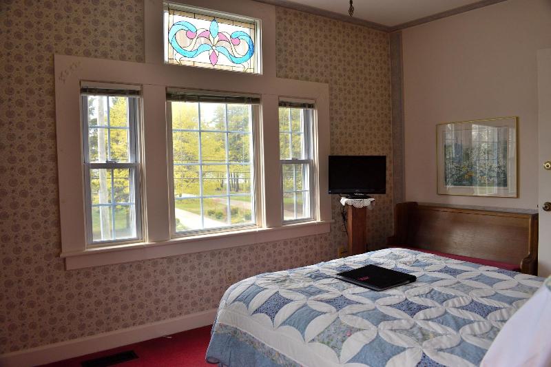 Yelton Manor Bed & Breakfast image