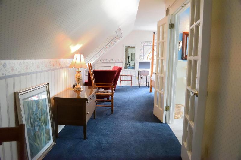 Yelton Manor Bed & Breakfast image