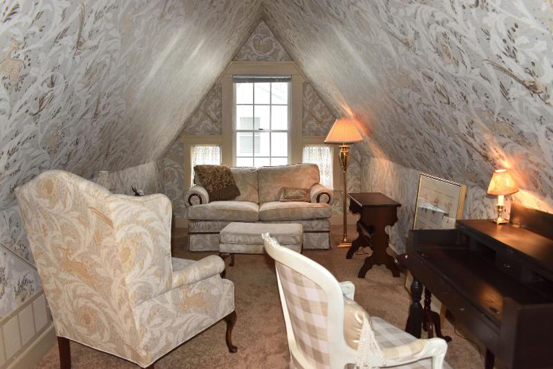 Yelton Manor Bed & Breakfast image