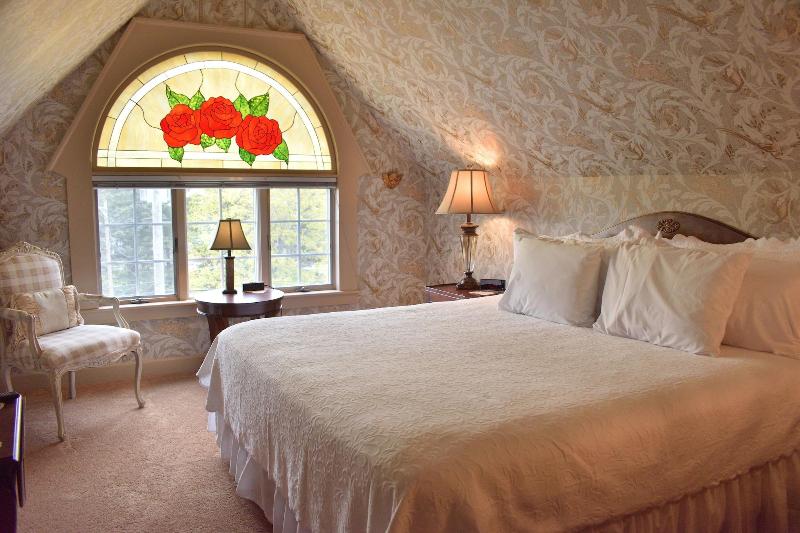 Yelton Manor Bed & Breakfast image