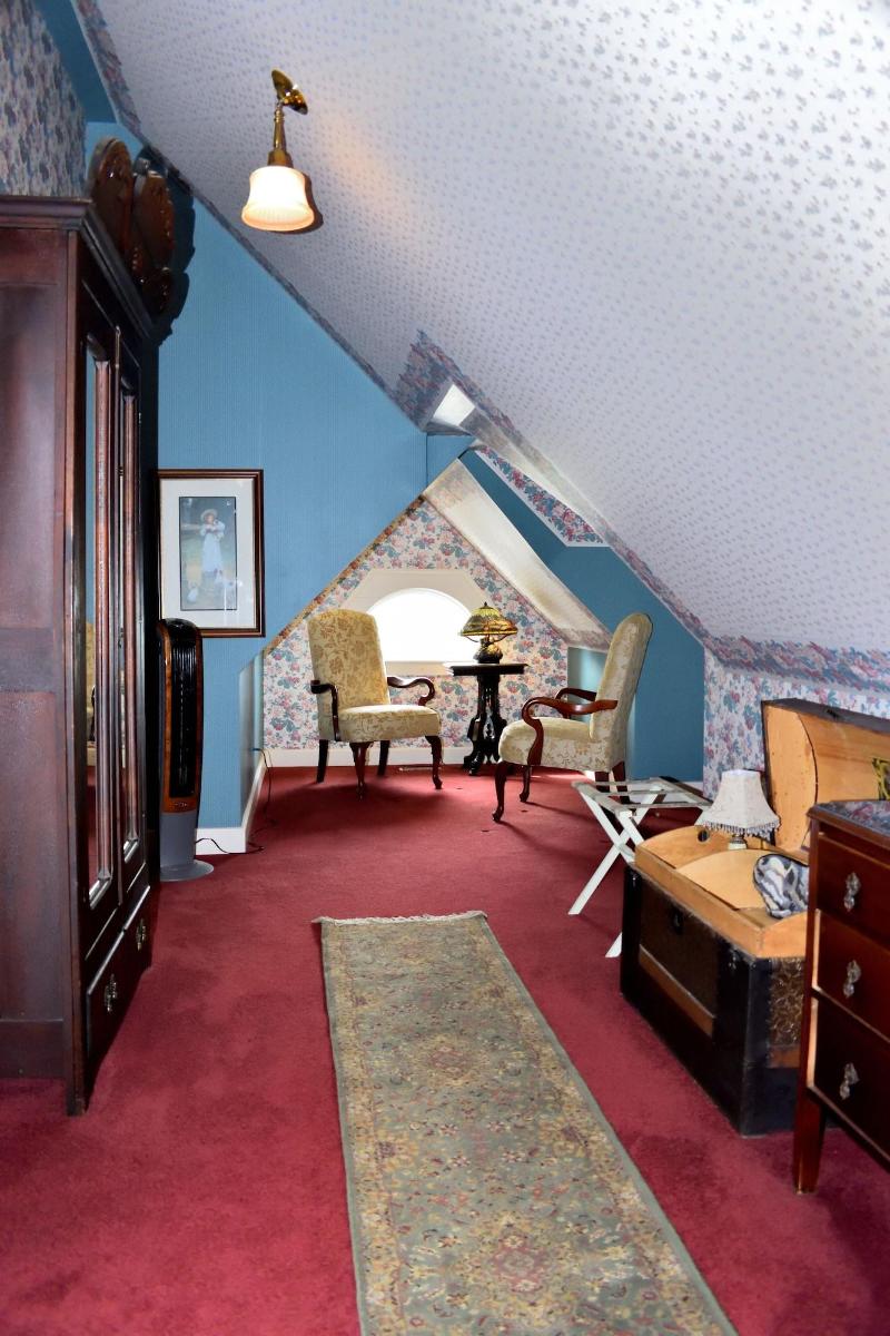 Yelton Manor Bed & Breakfast image 1