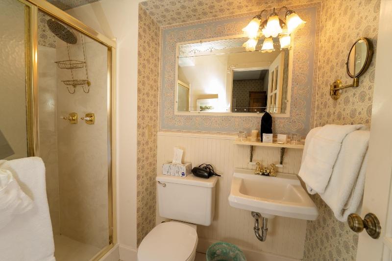 Yelton Manor Bed & Breakfast image