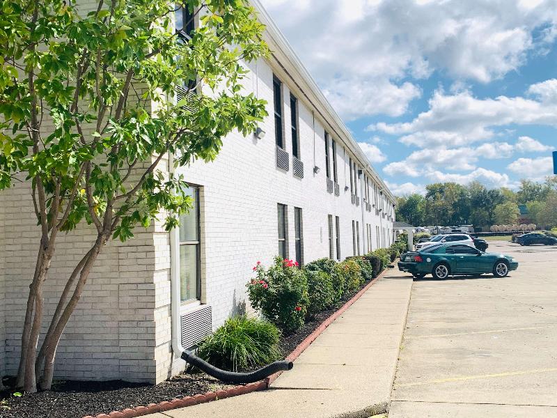Motel 6 Franklin, Oh image