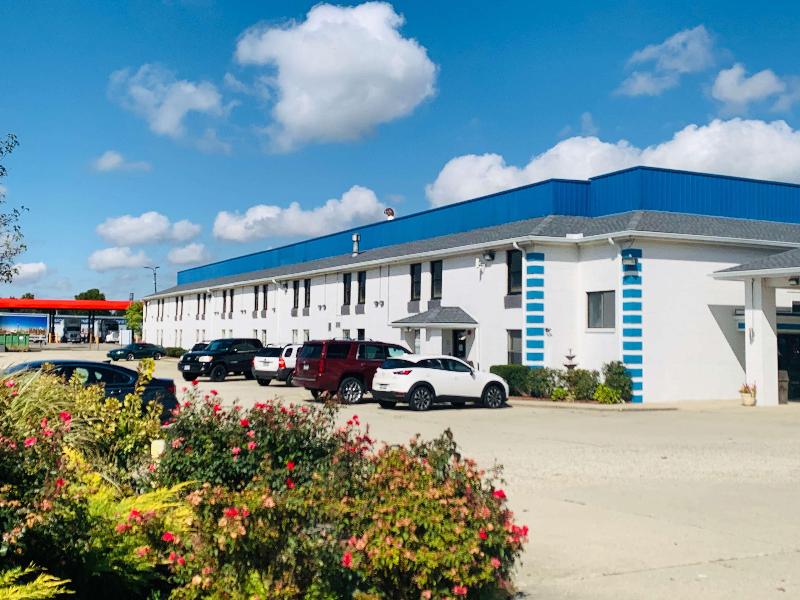 Motel 6 Franklin, Oh image
