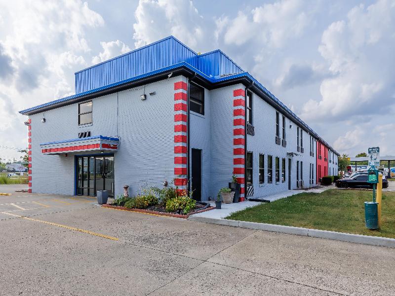 Motel 6 Franklin, Oh image
