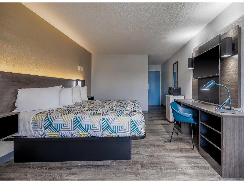 Motel 6 Franklin, Oh image