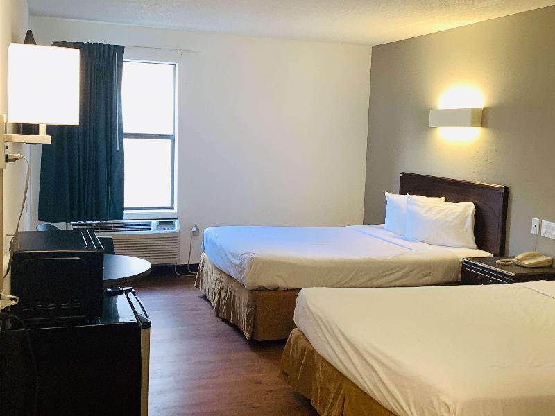 Motel 6 Franklin, Oh image