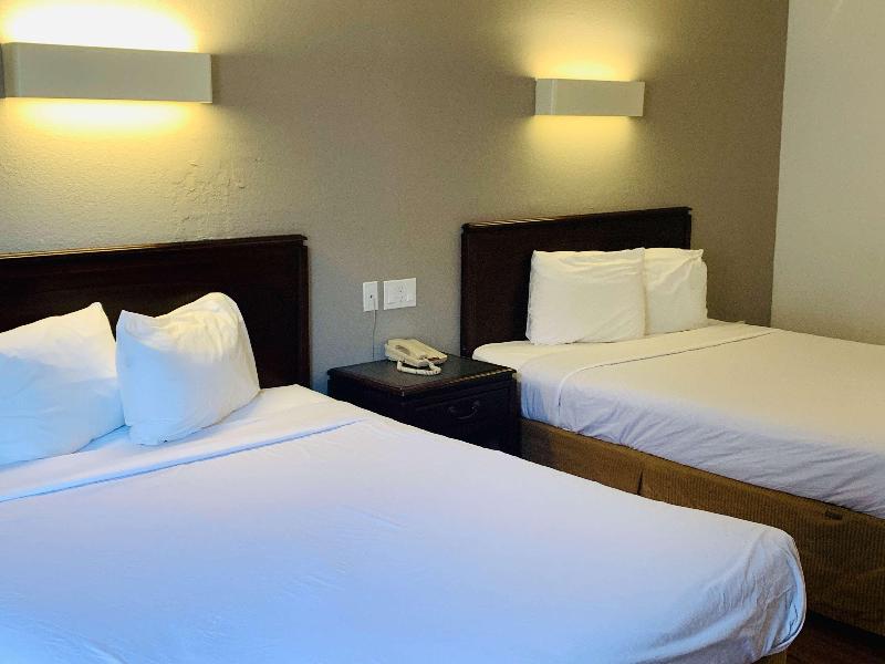 Motel 6 Franklin, Oh image