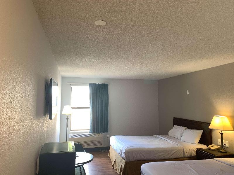 Motel 6 Franklin, Oh image
