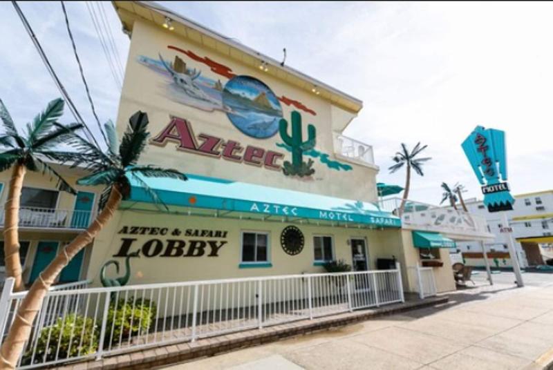 Aztec Motel — general view