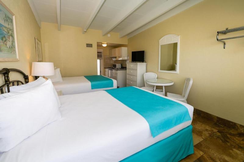 Aztec Motel image