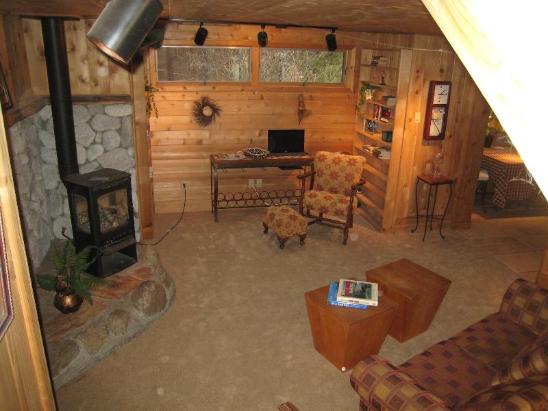 Always Inn Idyllwild Vacation Cottages image