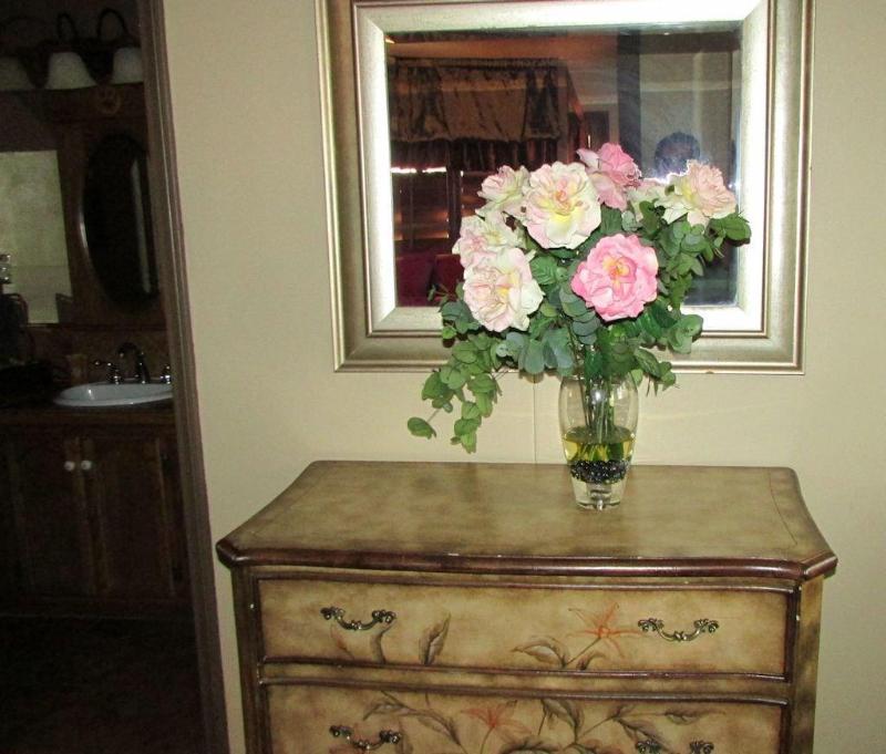 Always Inn Idyllwild Vacation Cottages image