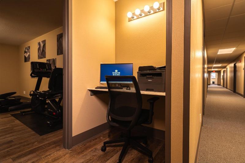 Cobblestone Inn & Suites - Trenton image