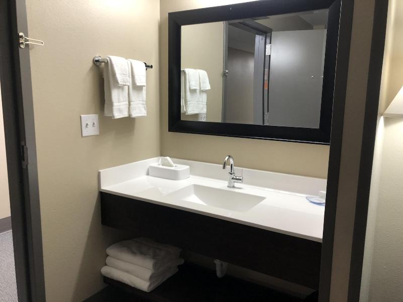 Cobblestone Inn & Suites - Trenton image