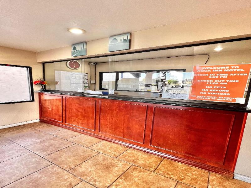 Aqua Inn Motel image