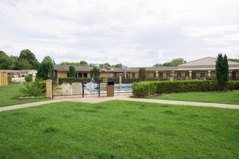 Woodridge Inn and Suites image