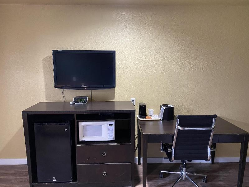Woodridge Inn and Suites image