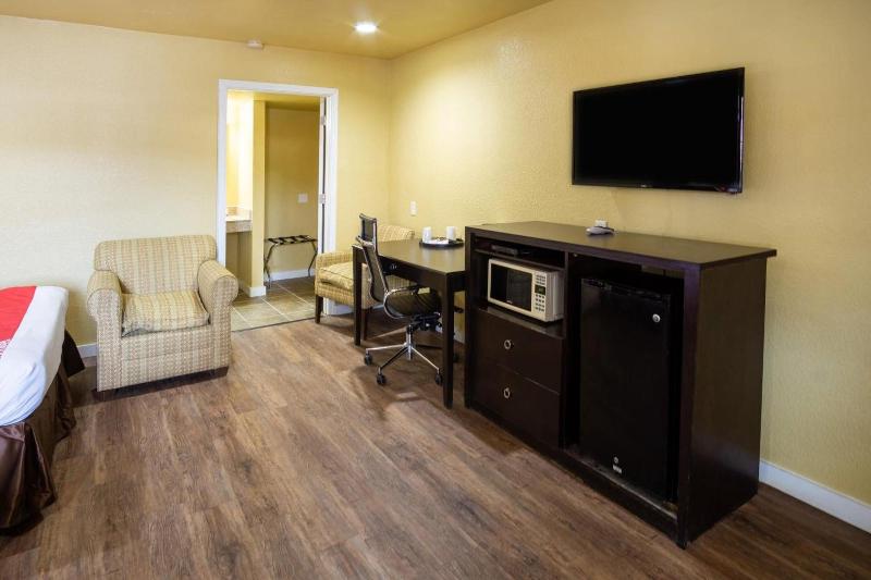 Woodridge Inn and Suites image