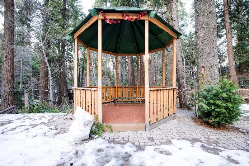 Arrowhead Tree Top Lodge image