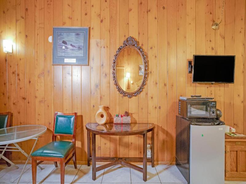 Arrowhead Tree Top Lodge image
