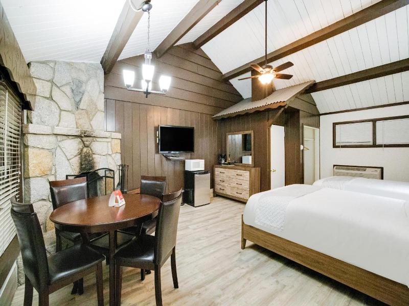 Arrowhead Tree Top Lodge image