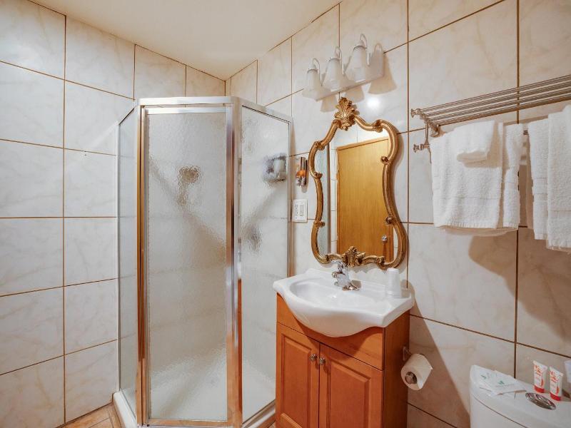 Arrowhead Tree Top Lodge image