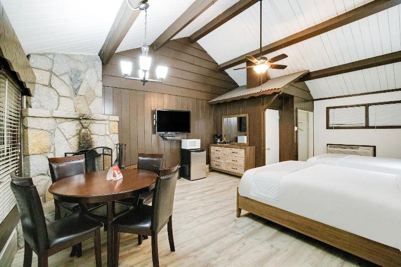 Arrowhead Tree Top Lodge image