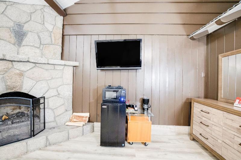 Arrowhead Tree Top Lodge image