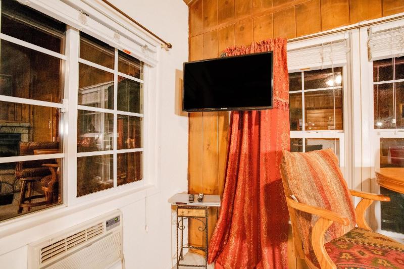 Arrowhead Tree Top Lodge image