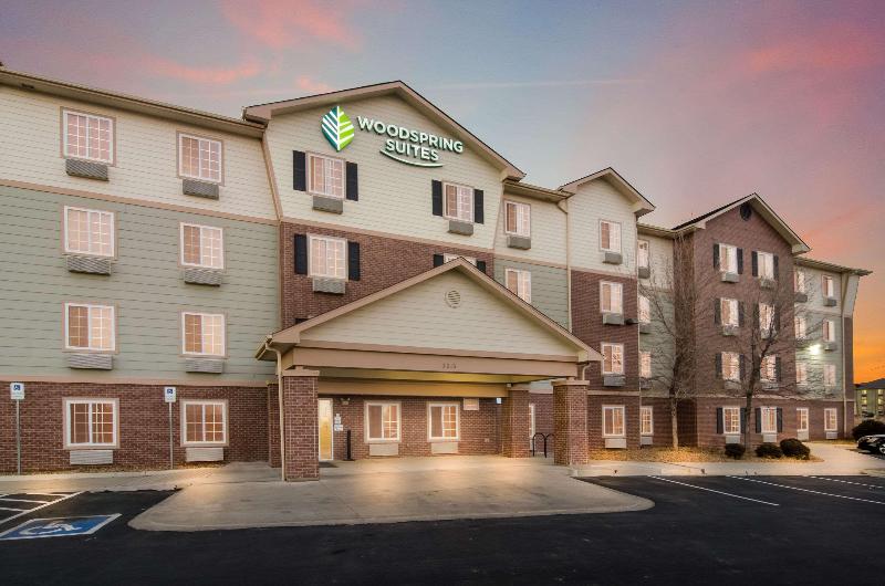 WoodSpring Suites Loveland image