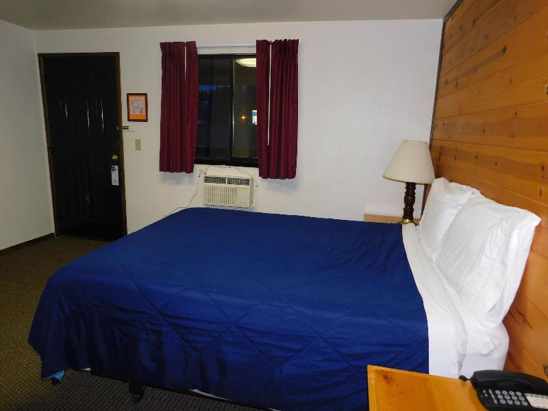 Packwood Inn image