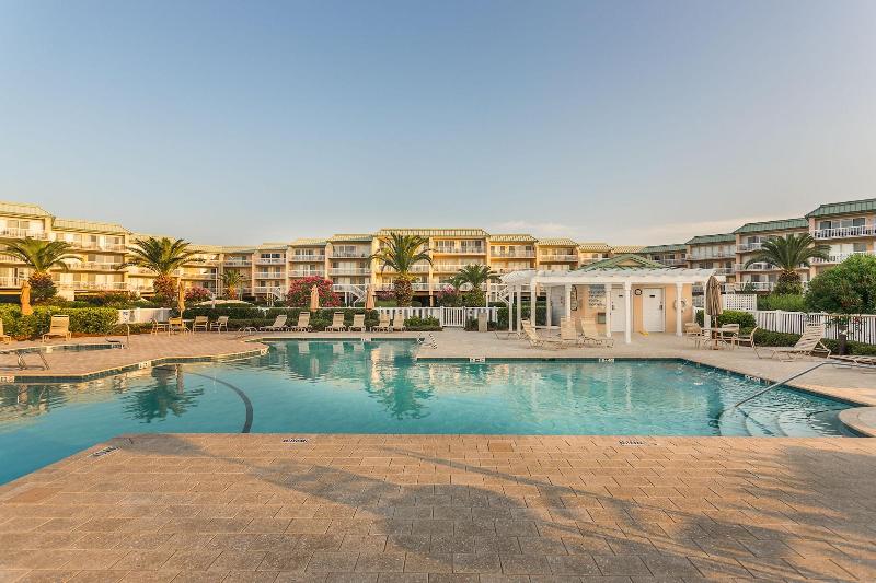 Hodnett Cooper St Simons Grand - 3 Bedroom
