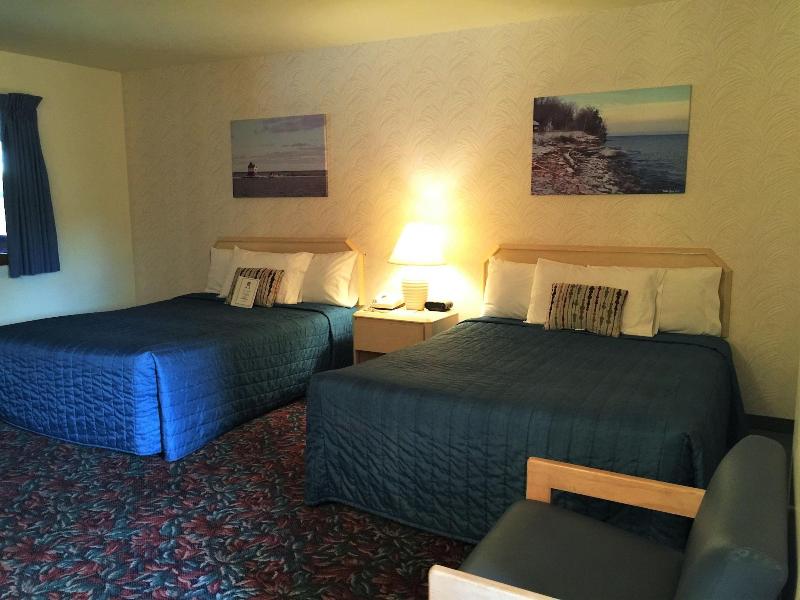 Cedar Motor Inn image