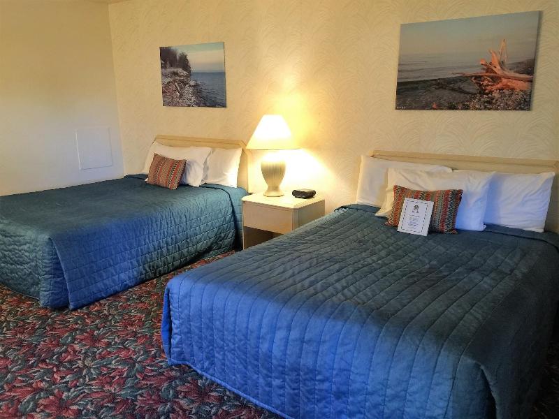 Cedar Motor Inn image