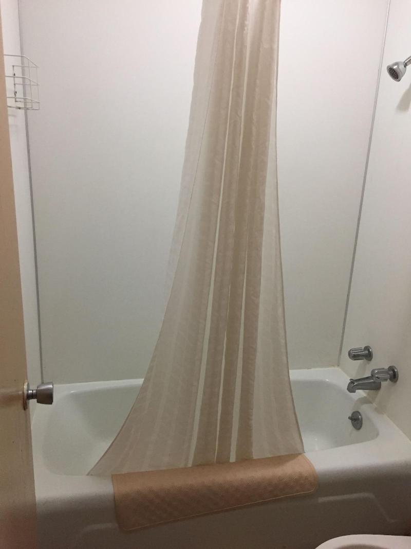 Budget Inn And Suites image