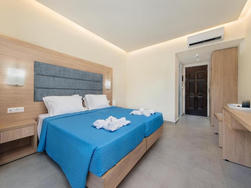 Twin Room with Private Pool