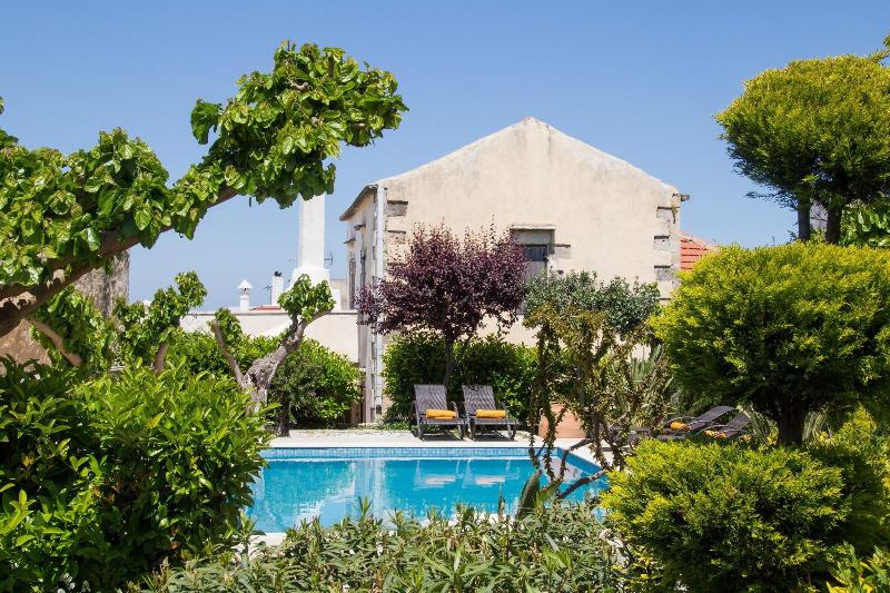 Arcus Suites image