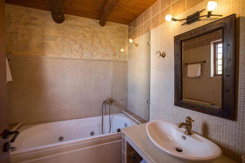 Arcus Suites image