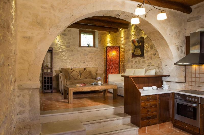 Arcus Suites image
