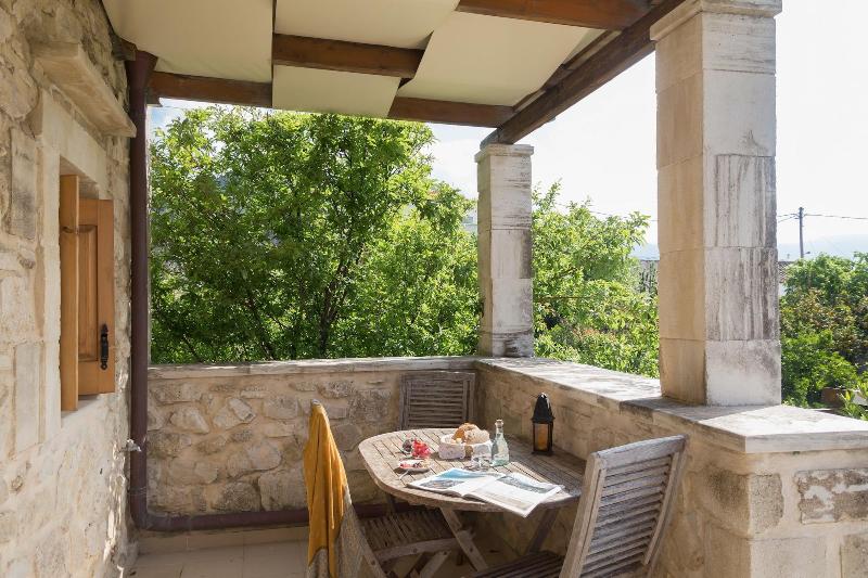 Arcus Suites image