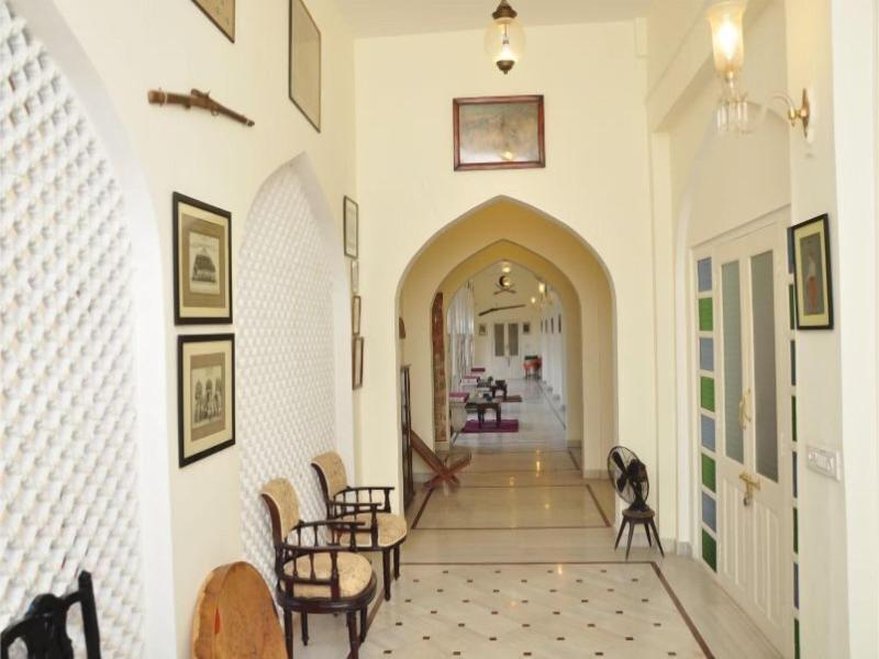 Castle Khandela Hotel